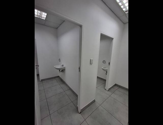 991M² WAREHOUSE TO LET IN ARCADIA